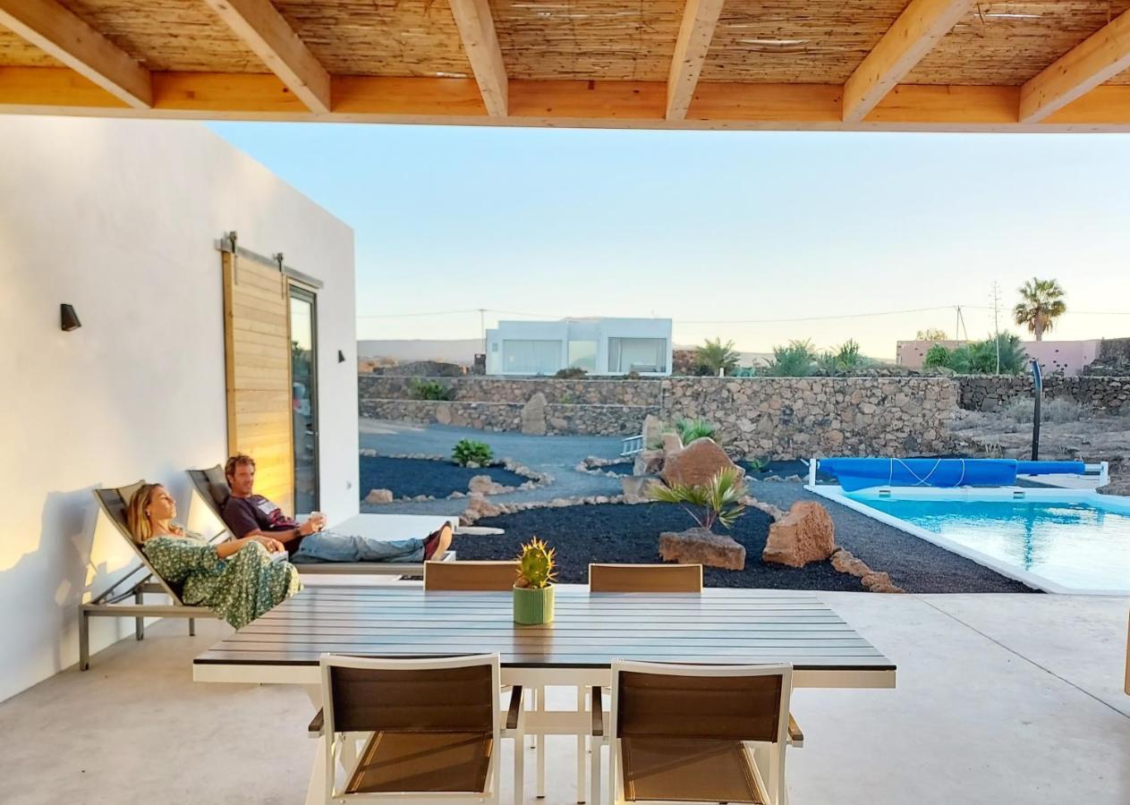 Villa Tabaiba En Con Piscina Lajares